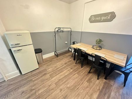 2 bedroom terraced house to rent - Photo 4