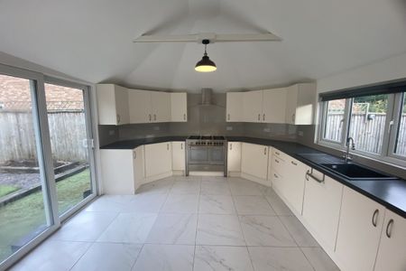 Bury Road, Bury St Edmunds, Mildenhall - Photo 5