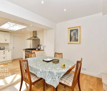 2 bedroom terraced house to rent - Photo 2