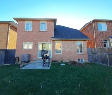 Detached Home for Rent in Alton Village (Burlington North) - Photo 2