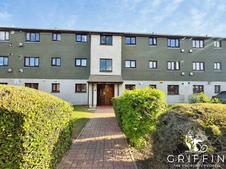 Franklyns, Teviot Avenue, Aveley, RM15 - Photo 3