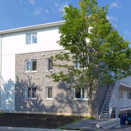 Très grand 5 1/2 juillet Saint-Émile - Photo 4