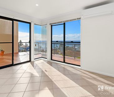 Ocean Views & CafE Lifestyle - The Perfect Coastal Rental - Photo 2