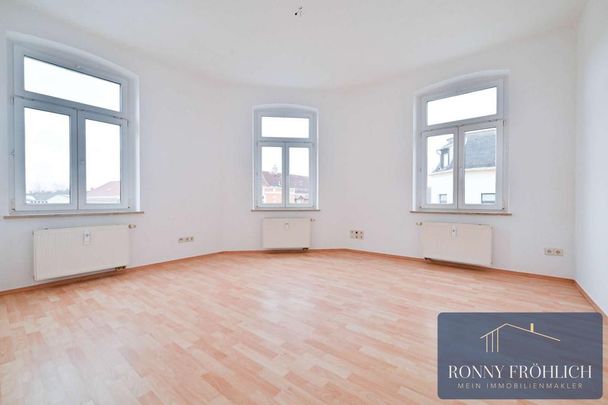 Helle 3-Zimmer-Wohnung mit Aufzug und Tageslichtbad mit Wanne + Dusche in Meerane - Photo 1