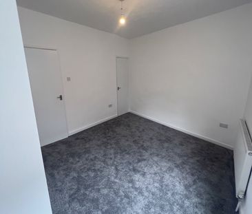 2 Bed Terraced House, Thurgarton Avenue, NG2 - Photo 4