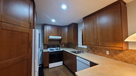 For Lease - 1 Bendamere Drive, Grimsby, Ontario - Photo 4