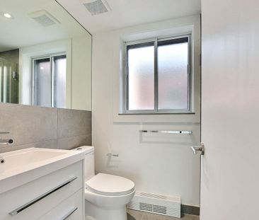 3195 Van Horne Avenue - Photo 6