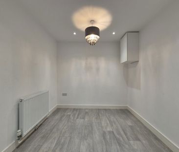 Cairndhu Drive, Kidderminster, Worcestershire, DY10 - Photo 2