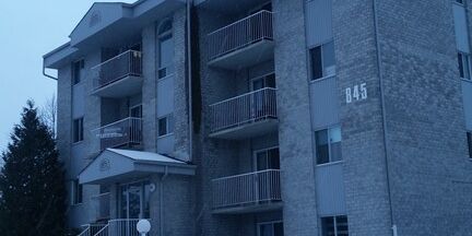 4 1/2 Sherbrooke - Photo 3