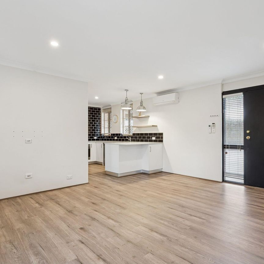 3/5 Fauntleroy Street - Photo 1