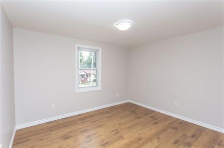 For Lease - 44 ST. PETER Street, St. Catharines, Ontario - Photo 2