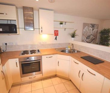 Paramount, Beckhampton Street, SN1 - Photo 3