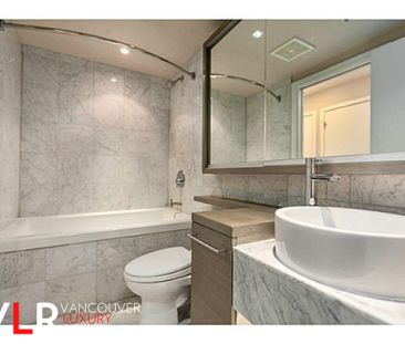 Condo in Downtown Vancouver, BC - Photo 4