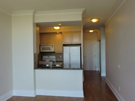 For Lease - 10 Northtown Way Unit# Sph14, Toronto, Ontario - Photo 5