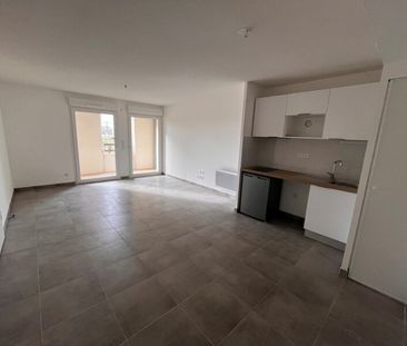 Location Appartement 2 pièces 45m² ST JORY 31790 - Photo 2