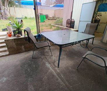 Withers - Photo 4