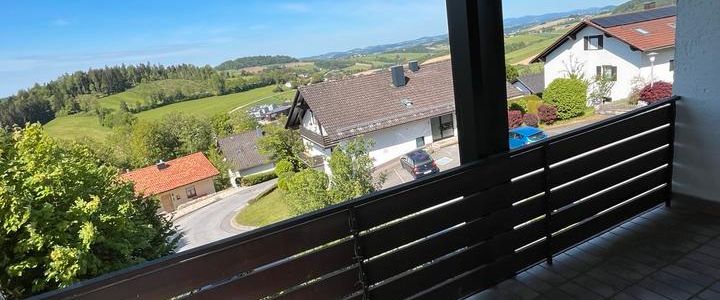 Schöne 3 Zimmer Wohnung m. Balkon in Waldkirchen zu vermieten - Photo 1