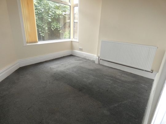 Park Road Flat 1 - Photo 1