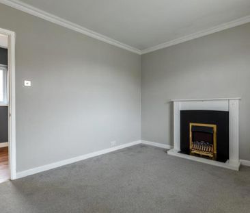 WOW a simply stunning and well presented two double bedroom apartme... - Photo 2