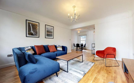 3 bedroom apartment to rent - Photo 3