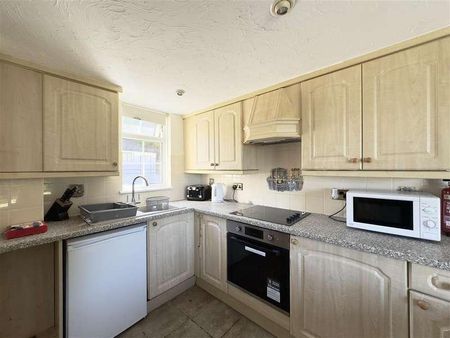 Carvynick Cottages, Summercourt, TR8 - Photo 2