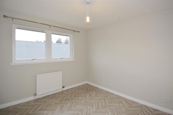 2 Bed House - Terraced - Photo 1