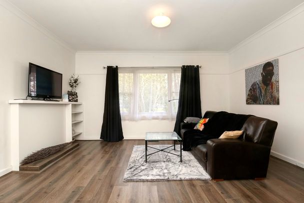 EASY ACCESS TO THE CITY - 6 MONTH LEASE ONLY - Photo 1