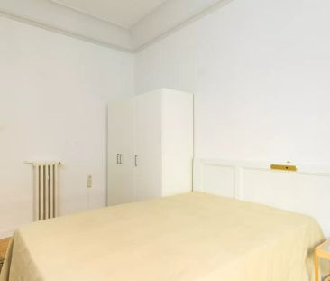 Room in a shared 5-bedroom apartment for rent in Universidad, bills... - Foto 6