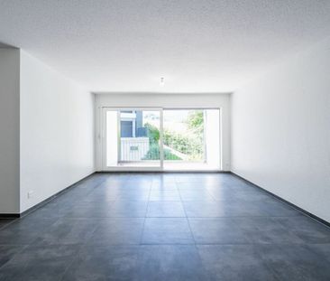 Bel appartement entièrement rénové de 3.5 pièces avec balcon - Photo 3