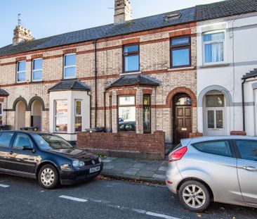 Complete with stylish loft conversion - Photo 2