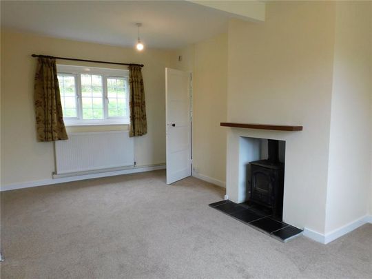 3 bedroom semi-detached house to rent - Photo 1