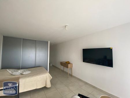 Location Appartement 1 pièce 28m² LE PORT 97420 - Photo 4