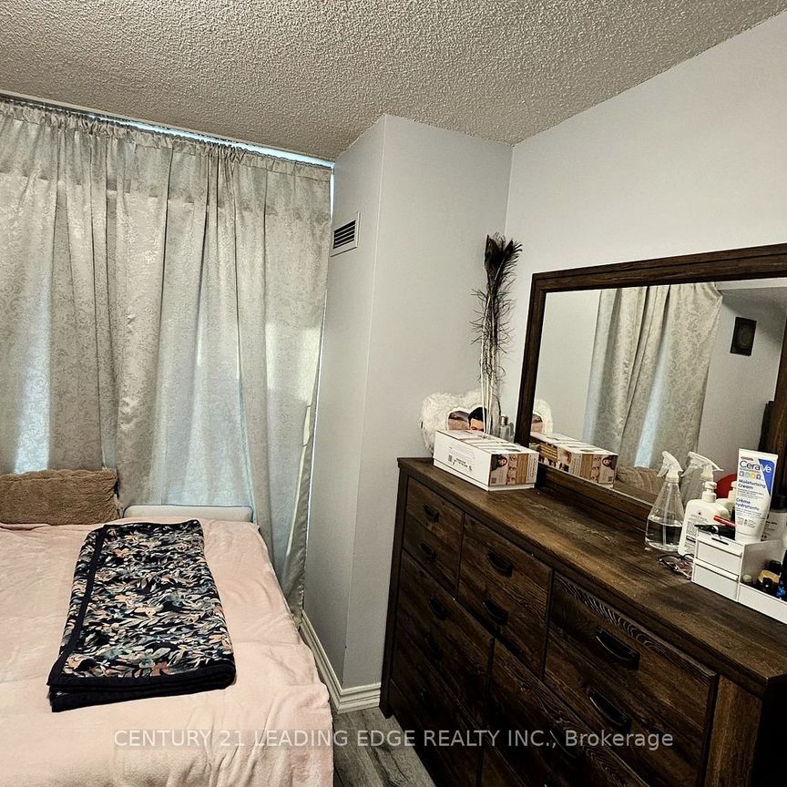 For Lease - 335 Rathburn Road Unit# 1501, Mississauga, Ontario - Photo 1