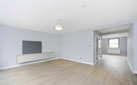 Meadowbank, Primrose Hill, London, NW3 3AY - Photo 2