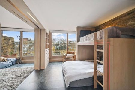 An opportunity to rent this beautifully and artistically designed and expansive home, in Primrose Hill Village. - Photo 5