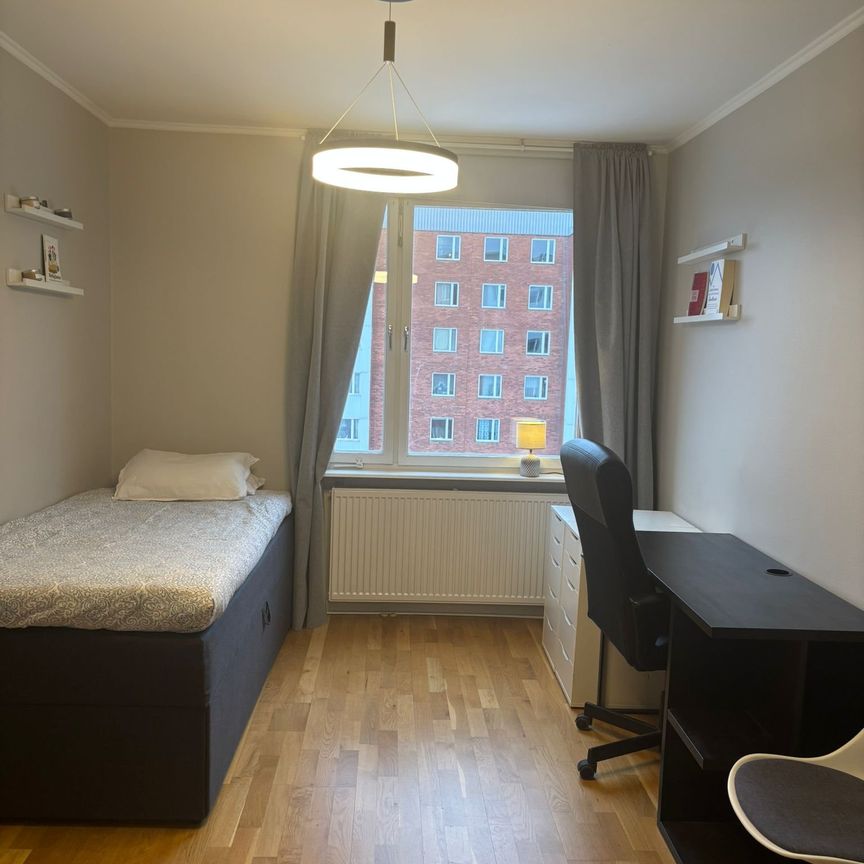 Krysshammarvägen, Solna - Foto 1