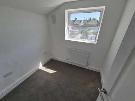 3 bedroom house to rent - Photo 2