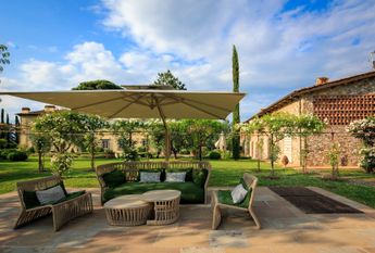 Villa Roses - Beautiful estate nestled in the Hills of Lucca