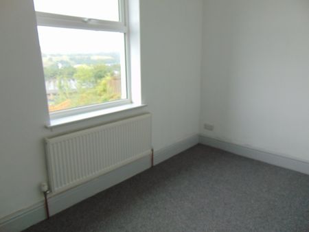 Glen Way, Brierfield - Photo 3