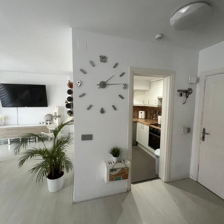 Atico en alquiler en Marbella Centro, Marbella - Photo 1