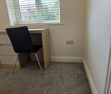 3 bedroom detached house to rent - Photo 3