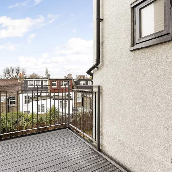 2 bedroom apartment - Photo 1