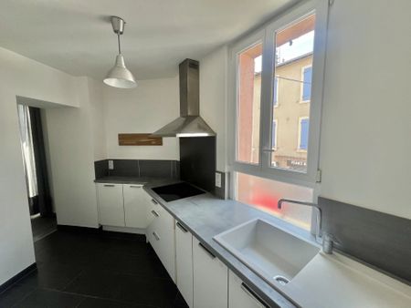 Location Appartement 3 pièces 81m² VALENCE 26000 - Photo 4