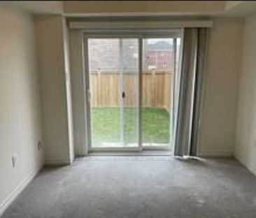 For Lease - 96 Metro Crescent, Brampton, Ontario - Photo 2