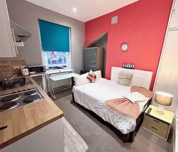 Studio to rent - Photo 2