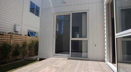 Brandnew Papatoetoe - Photo 2