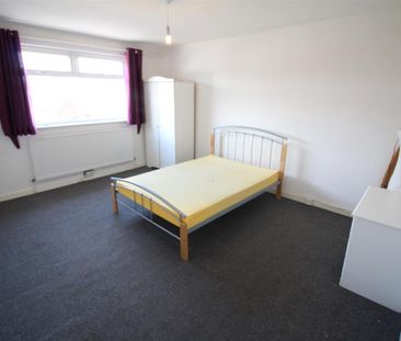 2 Bedroom Flat - First Floor - Photo 2