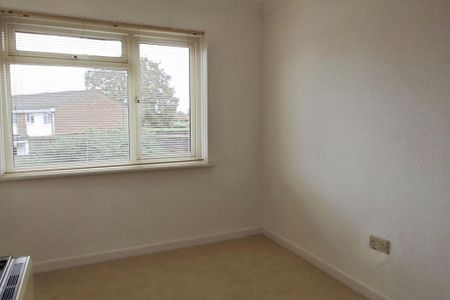2 bedroom maisonette to rent - Photo 2