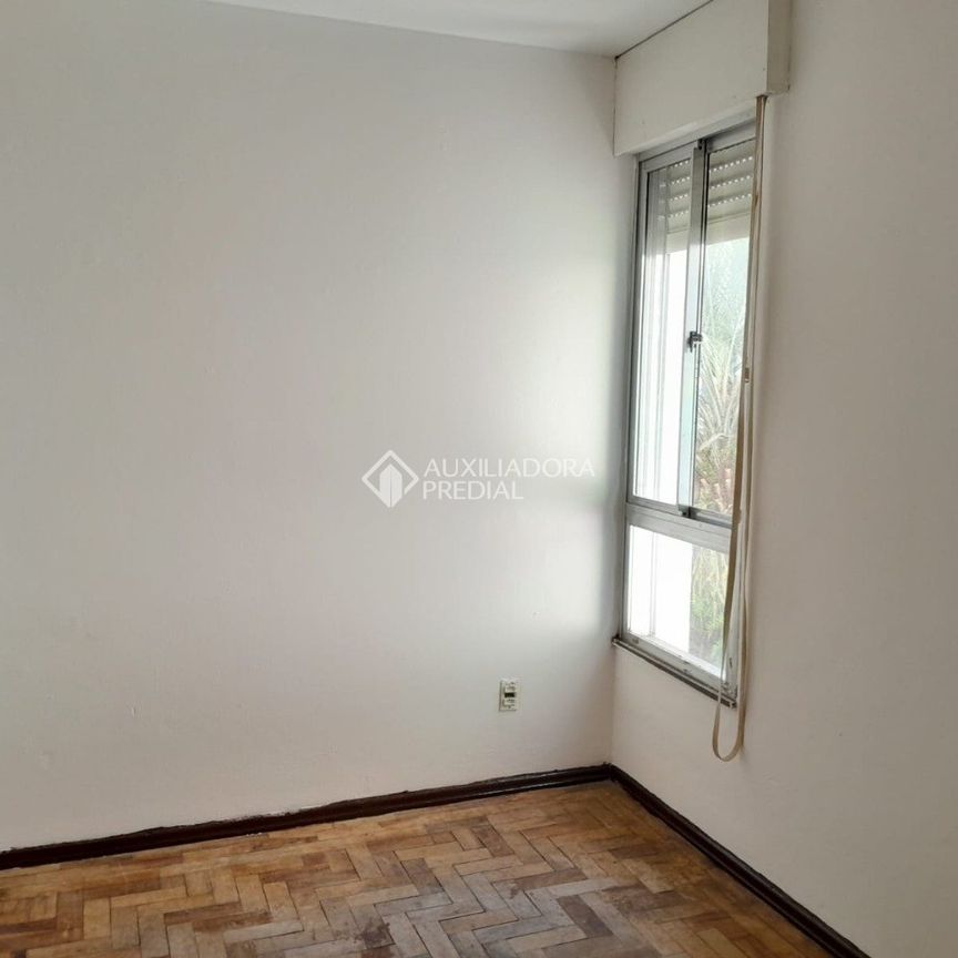 Apartamento com 3 quartos e 60m² para alugar em Camaquã, Porto Alegre. - Photo 1