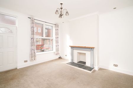 2 bedroom Terraced House to rent - Photo 5